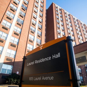 Laurel Hall's avatar