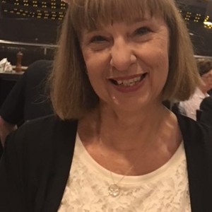 Ellen Wynne's avatar