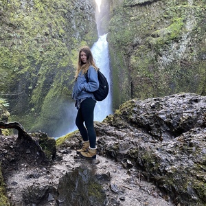 Chelsea Perts's avatar
