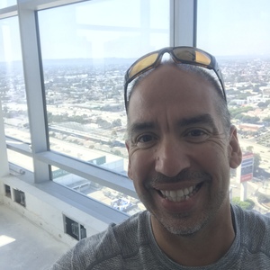 Ernesto Paredes's avatar