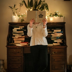 Esja Mirti's avatar
