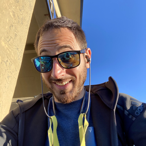 Adrian Pineyro's avatar
