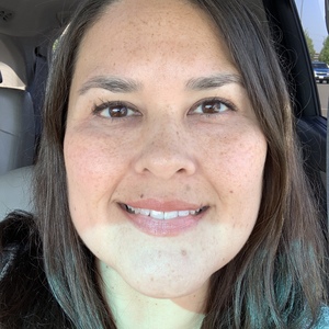 Aurora Bare's avatar