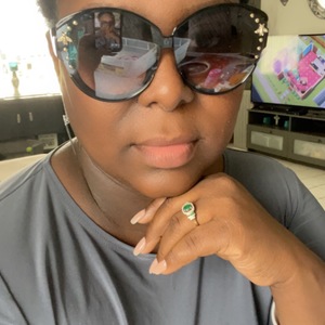 Samantha Zakiea's avatar