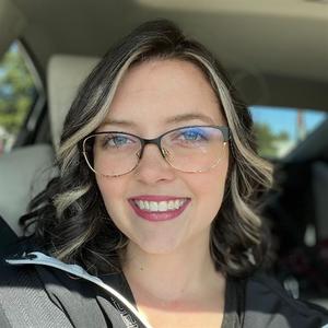 Mikayla  Morales's avatar