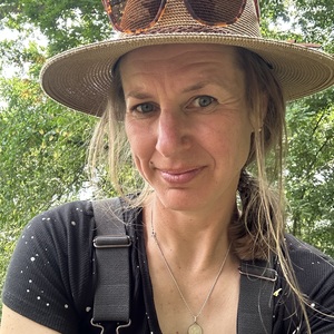 Kate Bell's avatar