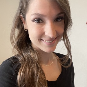 Julia Alder's avatar