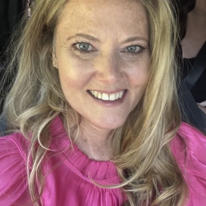 Trish Houghton's avatar