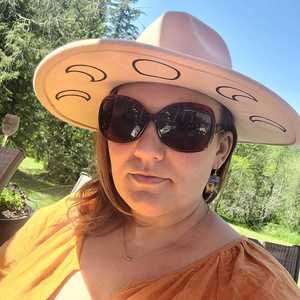 Allison Mooney's avatar