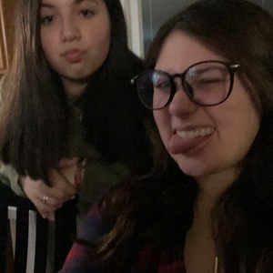 Makayla Medeiros's avatar