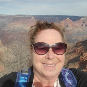 michelle Hinze's avatar