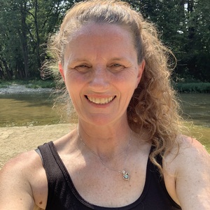 Amanda Ware's avatar