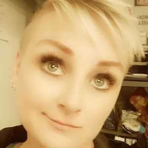 Brooke Barker's avatar