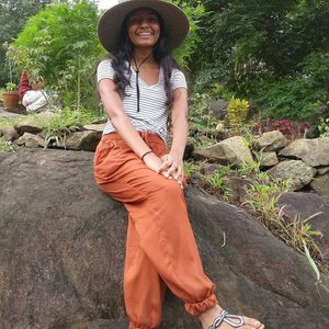 Helan Thomas's avatar