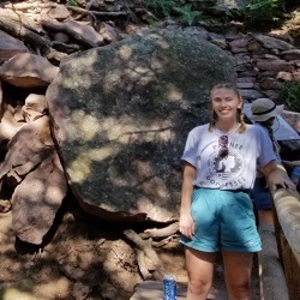 Annie Eveker's avatar