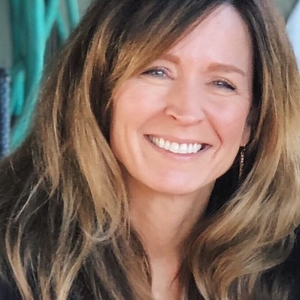 Carol Barnes's avatar