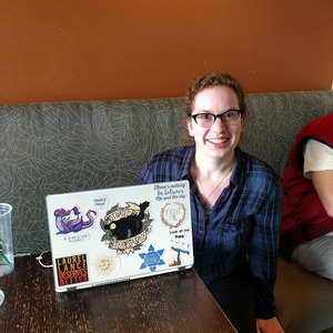 Julia Peterson's avatar